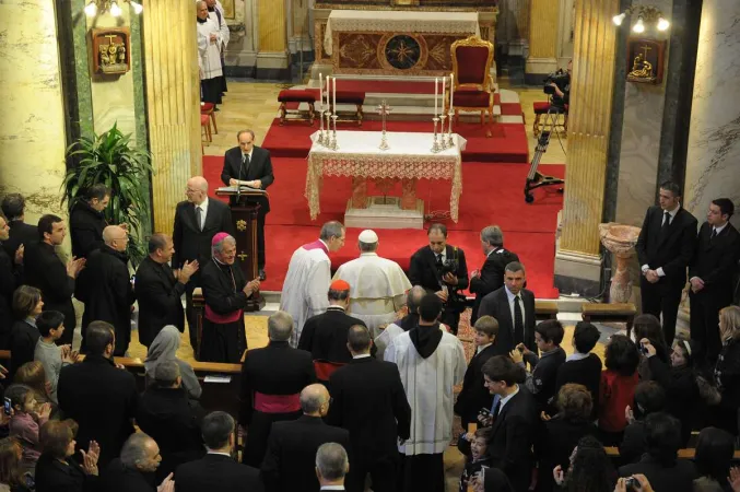 La visita del Papa il 17 marzo 2013 |  | Parrocchia di Sant'Anna in Vaticano