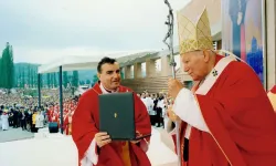 Giovanni Paolo II e il Cardinale Bozanic il giorno della beatificazione del Cardinale Stepinac / Arcidiocesi di Zagabria