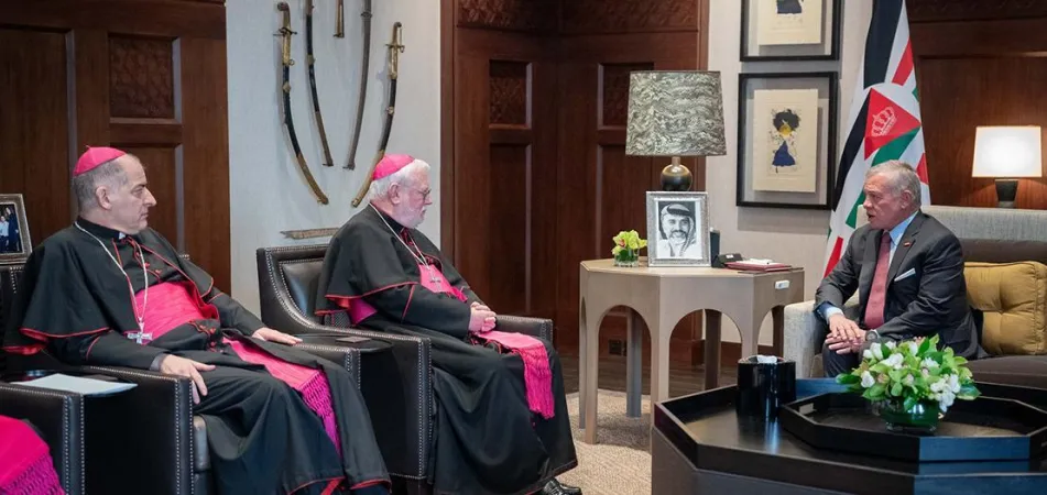 Gallagher, Abdullah | L'incontro tra l'arcivescovo Paul Richard Gallagher e il Re di Giordania Abdullah II | Casa Reale Hashemita