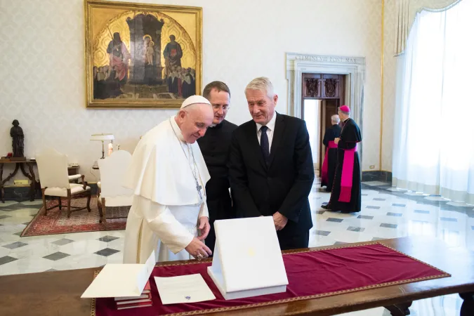 Papa Francesco con Thorbjørn Jagland, Segretario Generale del Consiglio d’Europa, 17 gennaio 2019 | Vatican Media / ACI Group