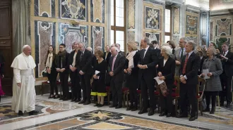 Il Papa alla Fondazione Romano Guardini: "Se siamo popolo accogliamo i nostri fratelli"