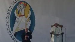 Papa Francesco durante l'incontro a Villa Nazareth  / Angela Ambrogetti / ACI Stampa