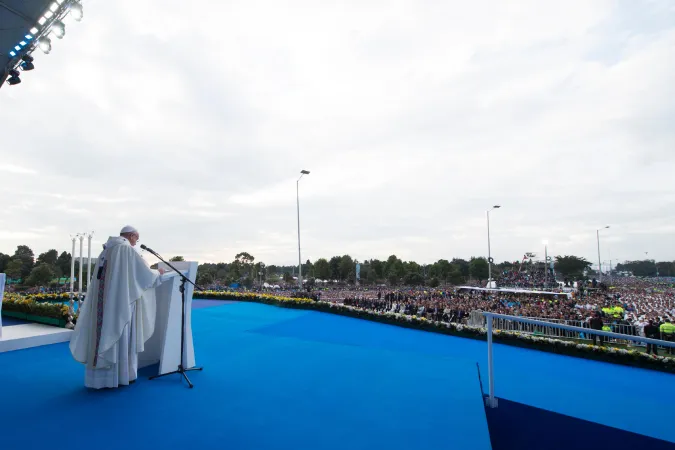 Papa Francesco celebra la Messa a Bogotà |  | L'Osservatore Romano, ACI group