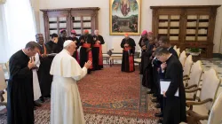 Papa Francesco incontra una delegazione della diocesi di Ahiara (Nigeria), Vaticano, 8 giugno 2017 / L'Osservatore Romano / ACI Group
