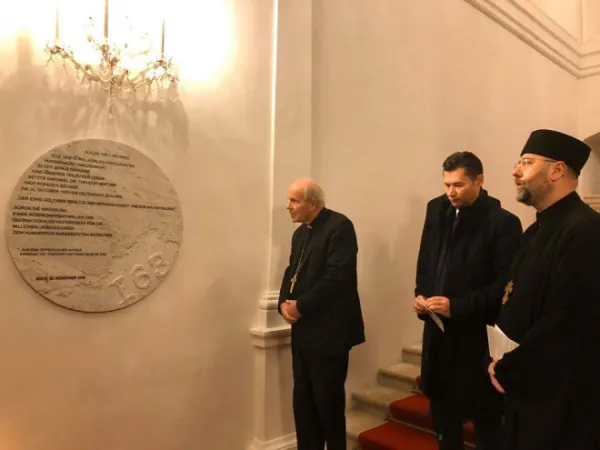 Targa cardinale Innitzer | L'inaugurazione di una targa dedicata al Cardinale Innitzer nel palazzo arcivescovile di Vienna, 12 novembre 2019 | da Facebook 