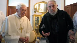 Fidel Castro visita Benedetto XVI durante il viaggio di quest'ultimo a Cuba, marzo 2012 / © L'Osservatore Romano Photo