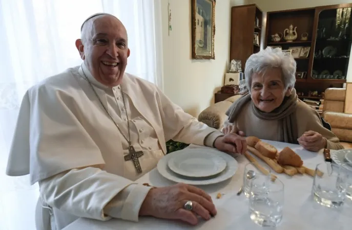 Papa Francesco ad Asti |  | Vatican Media / ACI Group