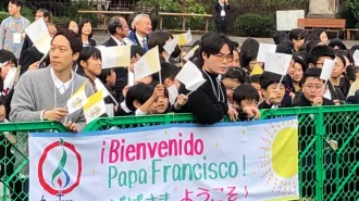 Il Papa ai giovani di Tokyo: "Tutti uniti contro la cultura del bullismo, basta!"