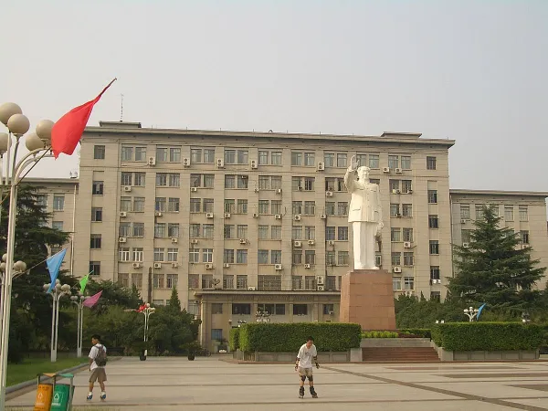 La HUST di Wuhan in Cina, dove si terrà a giugno l'atto accademico su San Tommaso d'Aquino | Wikimedia Commons