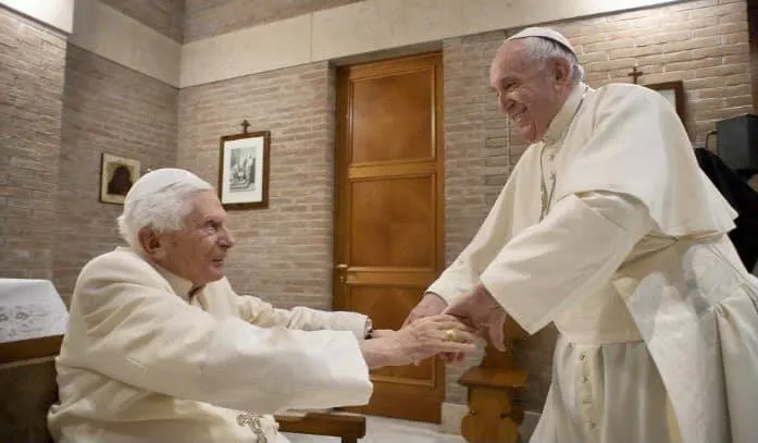 Papa Francesco in visita al Papa emerito a novembre 2020 |  | Vatican Media 