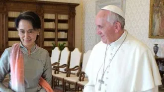 Il Papa al Myanmar: vengo a confermare i cattolici nelle fede