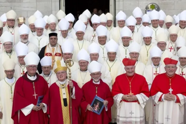 I membri della Conferenza Episcopale Canadese dopo una celebrazione eucaristica / Diocesi di Petersbourgh