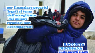 Milano: 3000 volontari raccolgono indumenti a favore dei minori stranieri soli