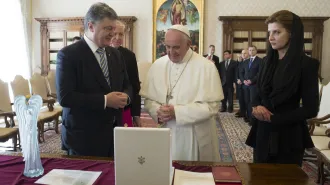 Il Papa riceve Poroshenko: "Desidero la pace per l'Ucraina"