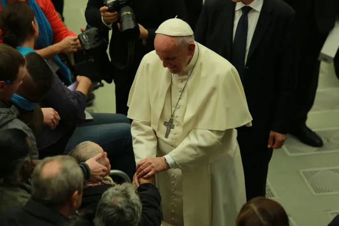 Papa Francesco nel Giubileo dei Senzatetto | Papa Francesco incontra i senzatetto, Aula Paolo VI, 11 novembre 2016 | Lucia Ballestrer / ACI Group