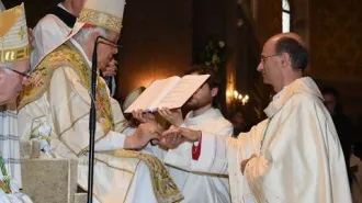 Sui sentieri delle ‘periferie esistenziali’, il nuovo vescovo di Fabriano-Matelica