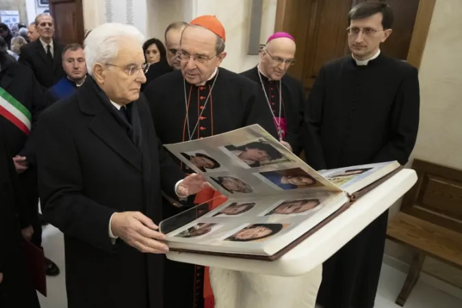 Il Cardinale Petrocchi con il Presidente della Repubblica Mattarella |  | Presidenza della Repubblica Italiana 