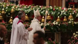 Il Papa: "La Pasqua è la festa della speranza cristiana"