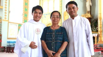 Myanmar, oggi il Papa dai gesuiti. E ce n’è uno che è proprio di là