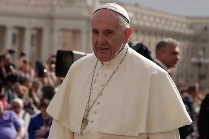 Papa Francesco durante l'udienza generale del 13 aprile | Daniel Ibanez / ACI Group