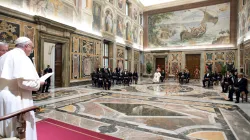 Papa Francesco incontra i nuovi ambasciatori, Sala Clementina, 14 dicembre 2017 / L'Osservatore Romano / ACI Group