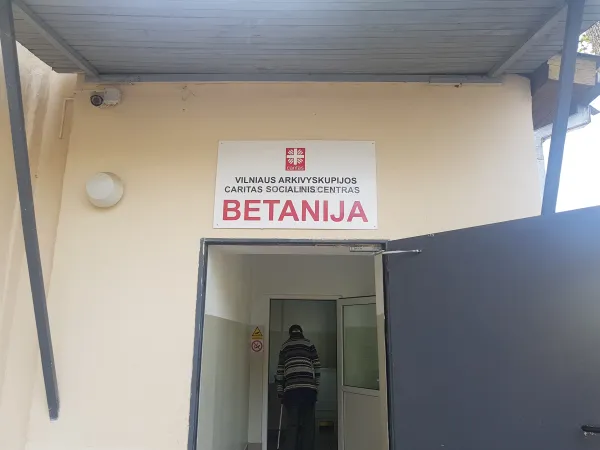 Centro Betanija di Vilnius | L'ingresso del Centro Betanija a Vilnius | Andrea Gagliarducci / ACI Stampa