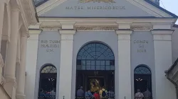 Il Santuario di Maria Porta dell'Aurora, dove si trova l'immagine di Maria Madre di Misericordia a Vilnius / Andrea Gagliarducci / ACI Stampa