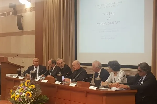 L'arcivescovo Pierbattista Pizzaballa, amministratore apostolico del Patriarcato Latino di Gerusalemme, durante il convegno in Santa Croce, 9 giugno 2018 / AG / ACI Stampa