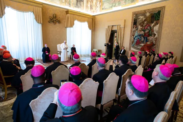 Papa Francesco incontra i partecipanti alla Plenaria del Pontificio Comitato per i Congressi Eucaristici Internazionali, Sala del Concistoro, 10 novembre 2018 / Vatican Media / ACI Group