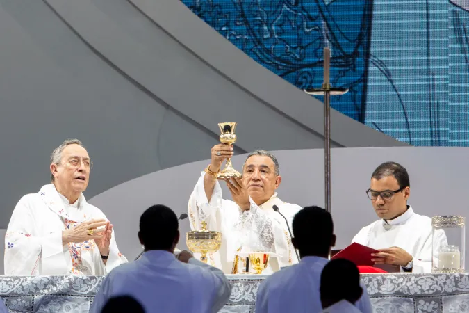 Monsignor Ulloa celebra la messa di apertura |  | Daniel Ibanez, ACI group