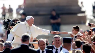 Papa Francesco: "Se sei cristiano non c'è posto per l'egoismo"