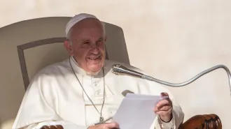 Papa Francesco: "L'evangelizzatore favorisce l'incontro dei cuori con il Signore"