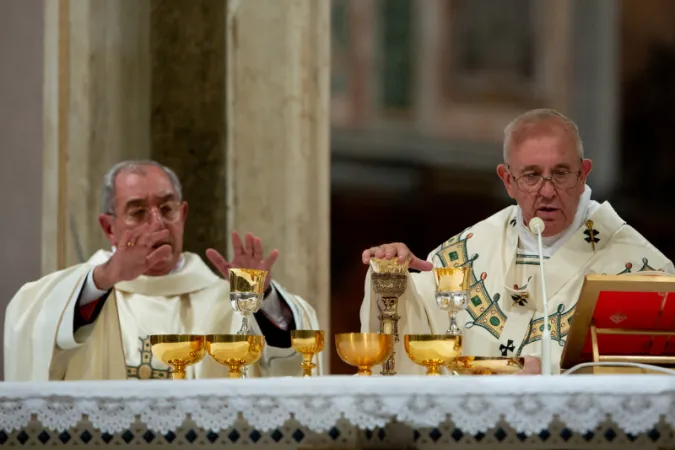 Papa Francesco e il Cardinale De Donatis - Daniel Ibanez CNA |  | Papa Francesco e il Cardinale De Donatis - Daniel Ibanez CNA