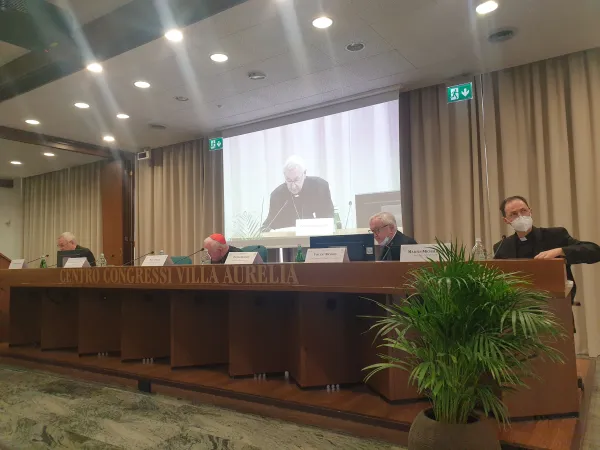 Plenaria CCEE a Roma | L'arcivescovo Gadecki legge la prolusione del Cardinale Bagnasco  | CCEE