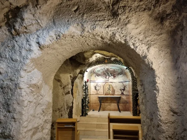 La chiesa nella roccia | Cappella nella chiesa nella grotta di Budapest | AG / ACI Group