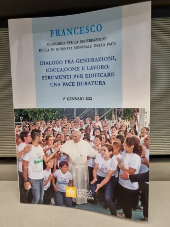 Giornata Mondiale per la Pace 2022 | La copertina del Messaggio di Papa Francesco per la Giornata Mondiale per la Pace 2022
 | AG / ACI Group