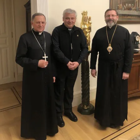 Il Cardinale Konrad Krajewski ha incontrato l'Arcivescovo maggiore Sviatoslav Shevchuk |  | Twitter @StanislawBudzik