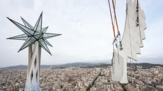Le "ali " di San Luca sono svettano sulla Torre degli evangelisti a Barcellona