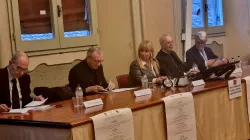 Il cardinale Parolin alla conferenza sui 40 anni del Codice di Diritto Canonico all'Università di Bologna / AG / ACI Group