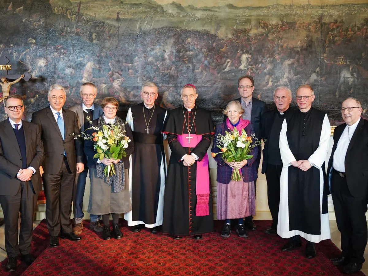 I relatori della conferenza su Benedetto XVI