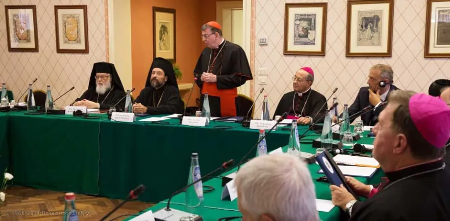 Uno dei momenti della riunione della Commissione Mista per il Dialogo Teologico Cattolico - Ortodosso, Bose, 13 - 19 novembre 2018 | monasterodibose.it