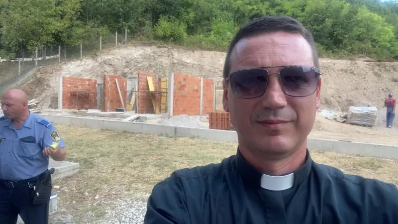 Don Josip Tadić, il parroco della chiesa di San Domenico a Goražde |  | Parrocchia di san Domenico