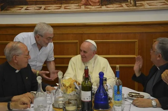 Papa Francesco a pranzo con i gesuiti  |  | loiolaxxi.wordpress.com