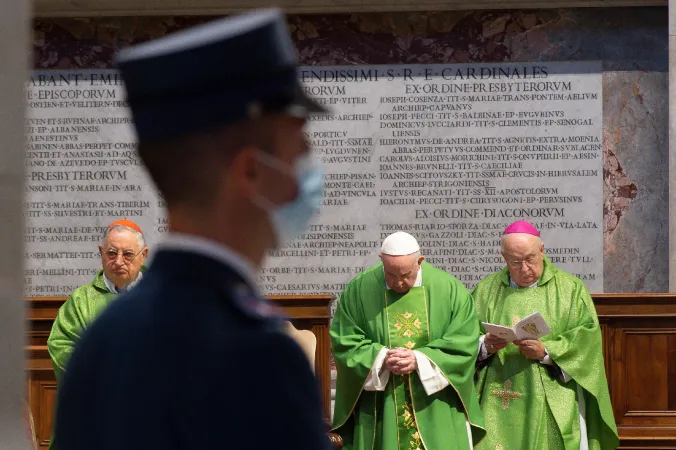 Il Papa alla Celebrazione Eucaristica per la Gendarmeria Vaticana |  | Vatican Media / ACI group