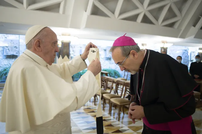 L'imposizione del Pallio al Patriarca Pizzaballa |  | Vatican Media - ACI Group