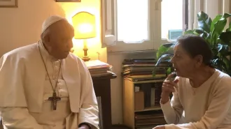 Papa Francesco fa visita a Edith Bruck, sopravvissuta alla Shoah 