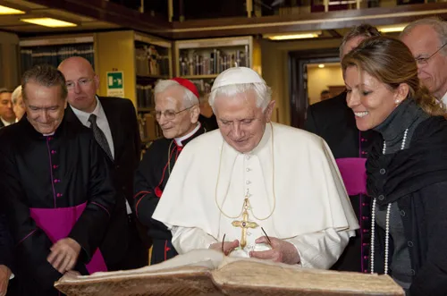 Papa Benedetto XVI alla Biblioteca Apostolica Vaticana |  | BAV