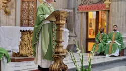 Mons. Davide Carbonaro - Parrocchia S. Maria in Portico Campitelli