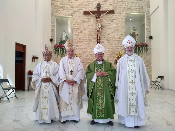 Mons. Dagoberto Sosa, Mons. Leopoldo González, Mons. Joel Ocampo y Mons. José de Jesús González.