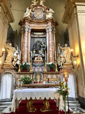 Altare della Parrocchia di San Francesco a Ripa Grande |  | pagina fb, Chiesa San Francesco a Ripa